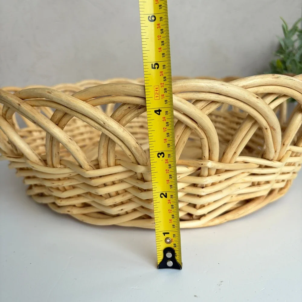 Vintage Round Wicker Rattan Basket Bowl Scalloped Edge 15 Inch Boho Decor